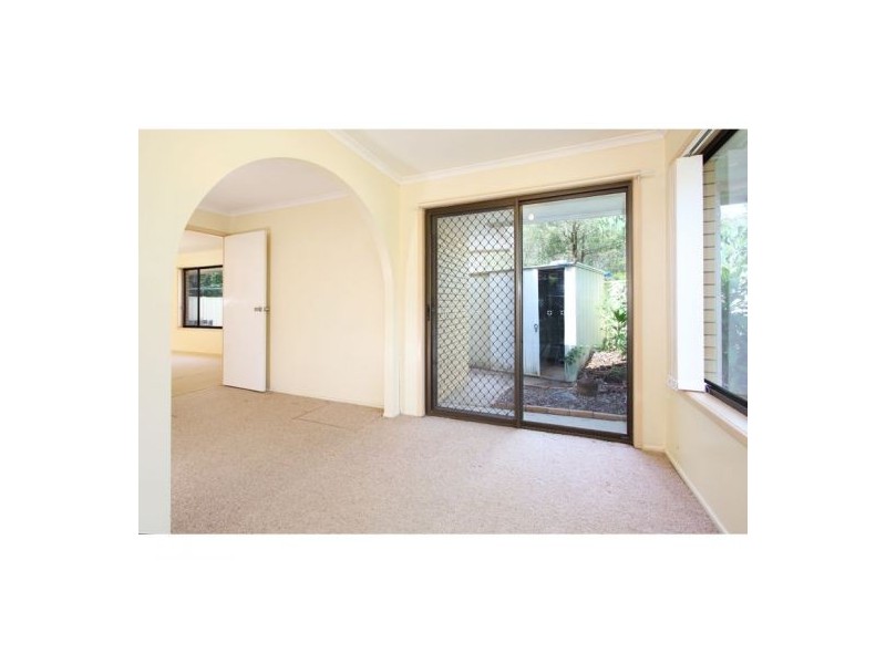 49 Kenora Street, Mansfield QLD 4122