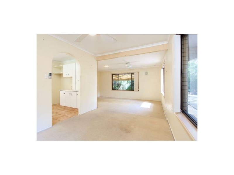 49 Kenora Street, Mansfield QLD 4122