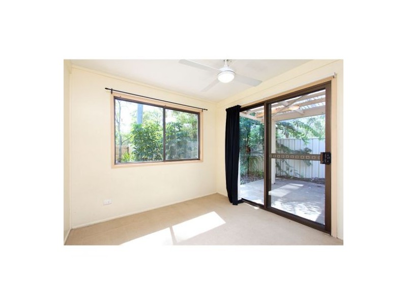 49 Kenora Street, Mansfield QLD 4122