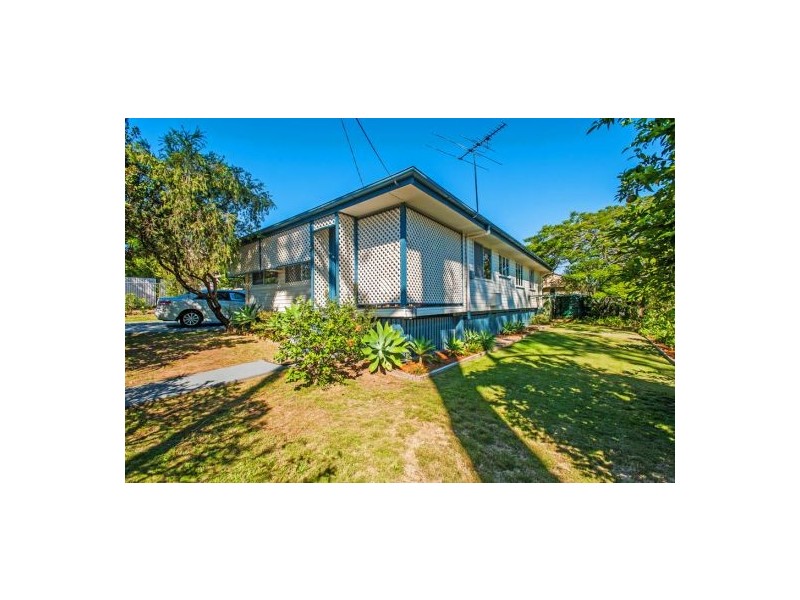 147 Wecker Rd, Mansfield QLD 4122