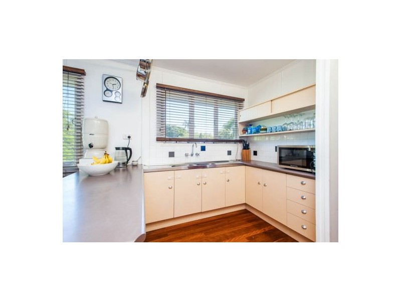 147 Wecker Rd, Mansfield QLD 4122