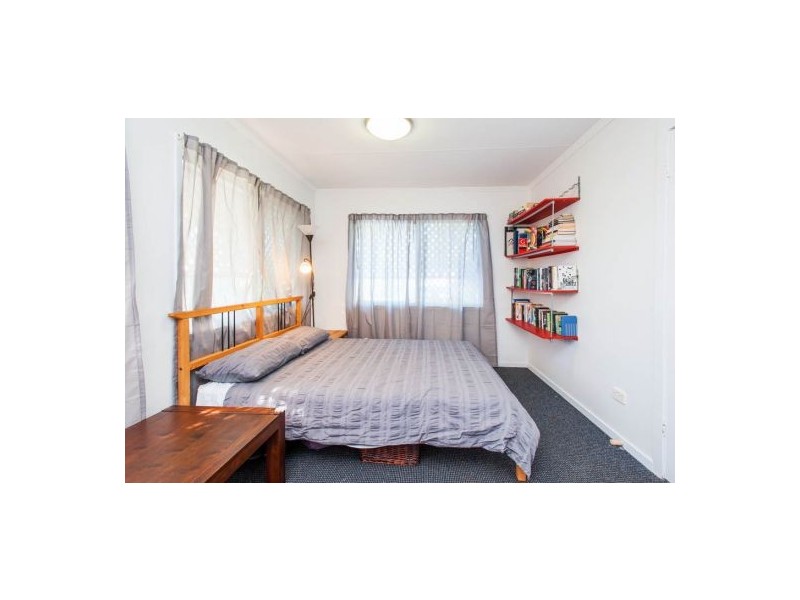 147 Wecker Rd, Mansfield QLD 4122
