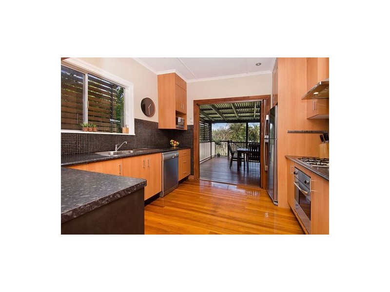 89 Pembroke St, Carina QLD 4152