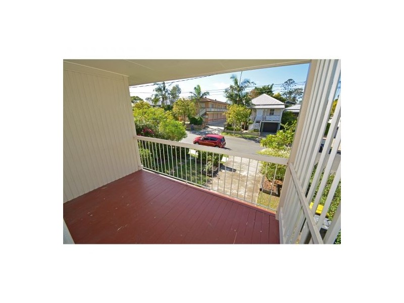 49 Pear Street, Greenslopes QLD 4120