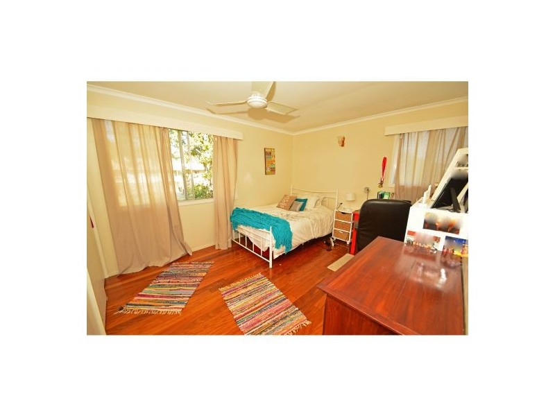 49 Pear Street, Greenslopes QLD 4120