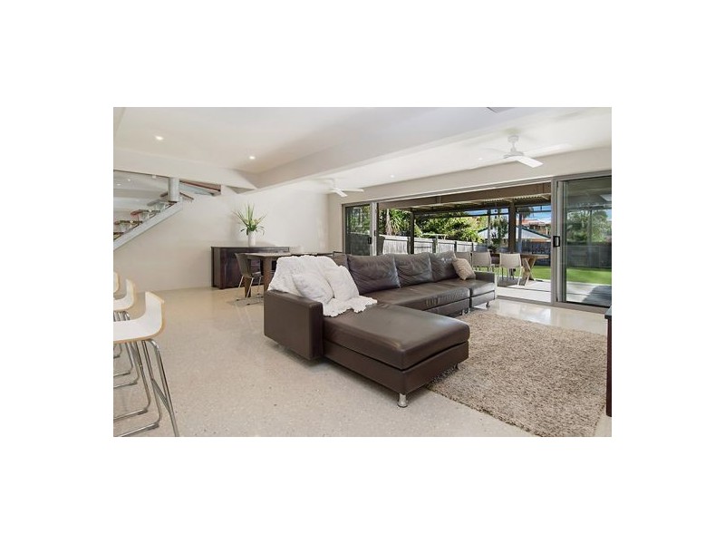 35a Charmaine St, Moorooka QLD 4105