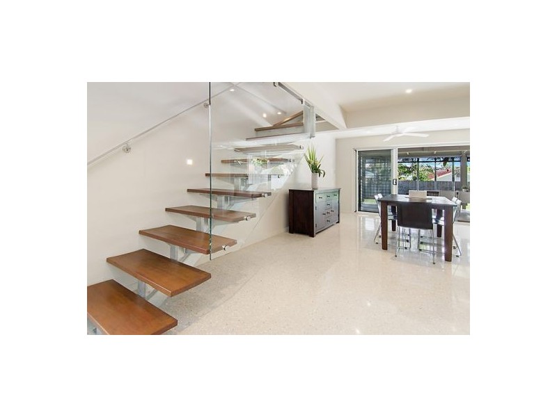 35a Charmaine St, Moorooka QLD 4105