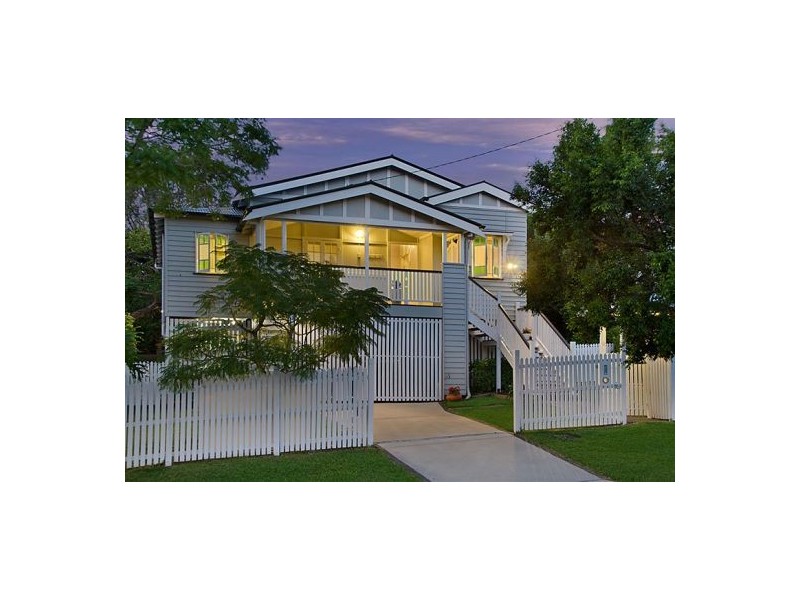 14 Trundle Street, Coorparoo QLD 4151
