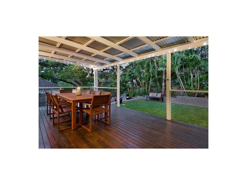 14 Trundle Street, Coorparoo QLD 4151