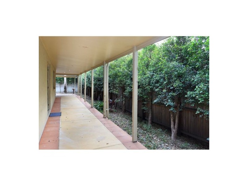 45 Oatland Crescent, Holland Park West QLD 4121