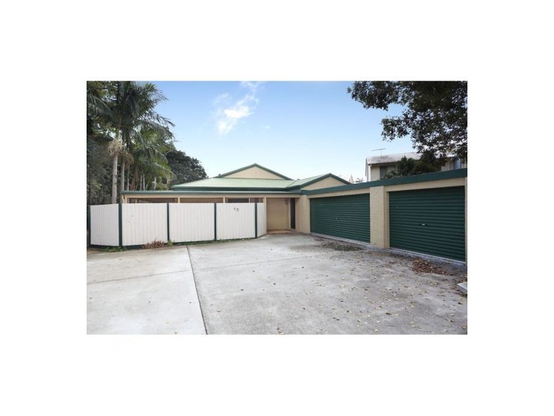 45 Oatland Crescent, Holland Park West QLD 4121
