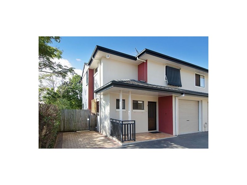 2/47 Leicester Street, Coorparoo QLD 4151