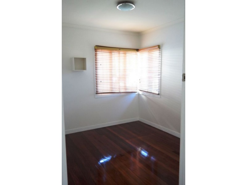 14 Solar Street, Coorparoo QLD 4151
