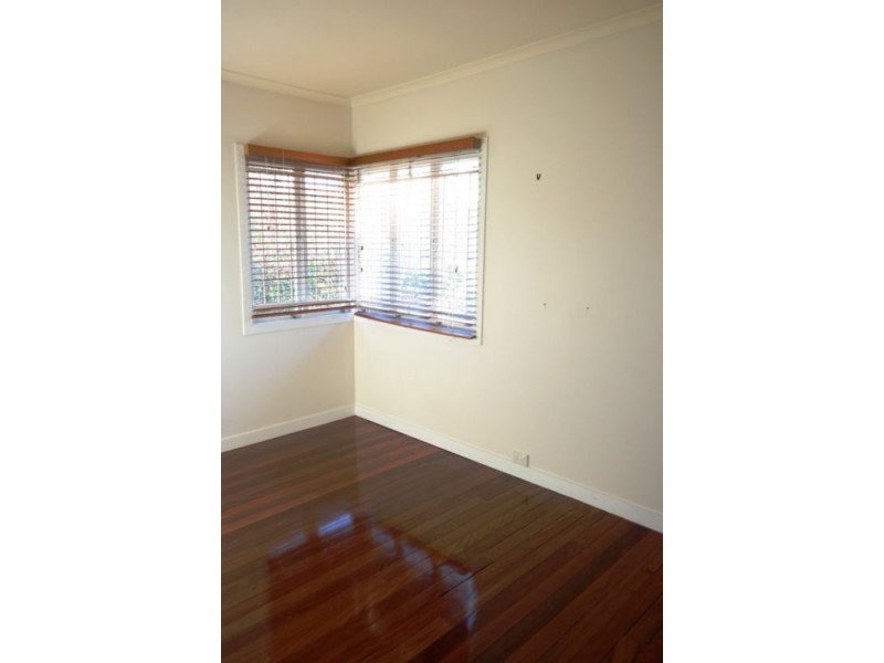 14 Solar Street, Coorparoo QLD 4151