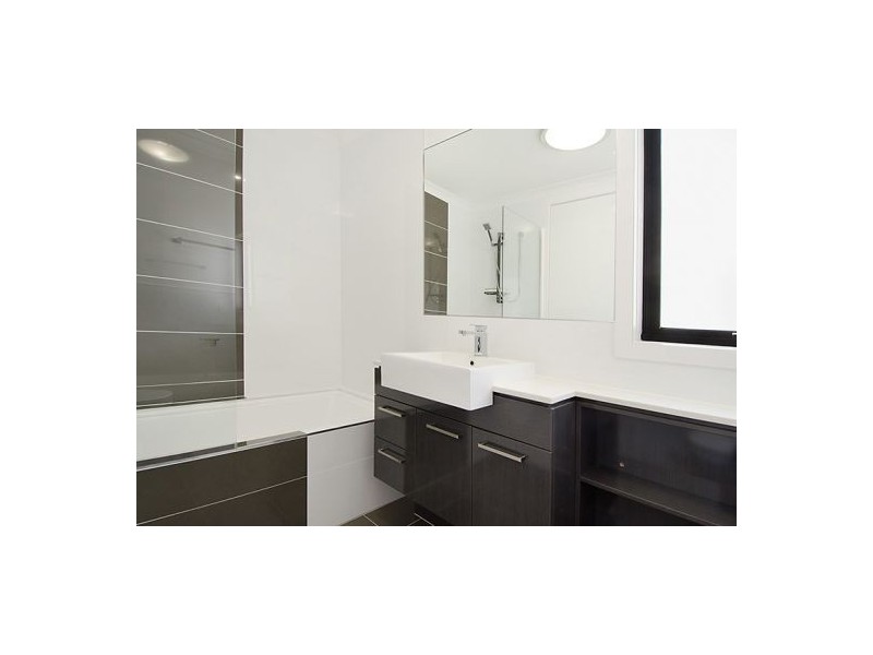 13/18 Bernecker Street, Carina QLD 4152