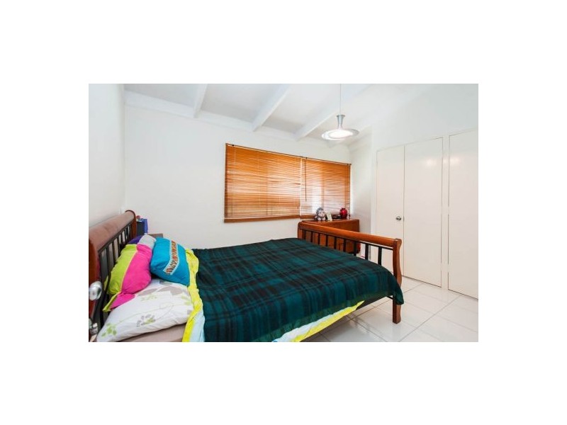 22 Shirland Street, Macgregor QLD 4109