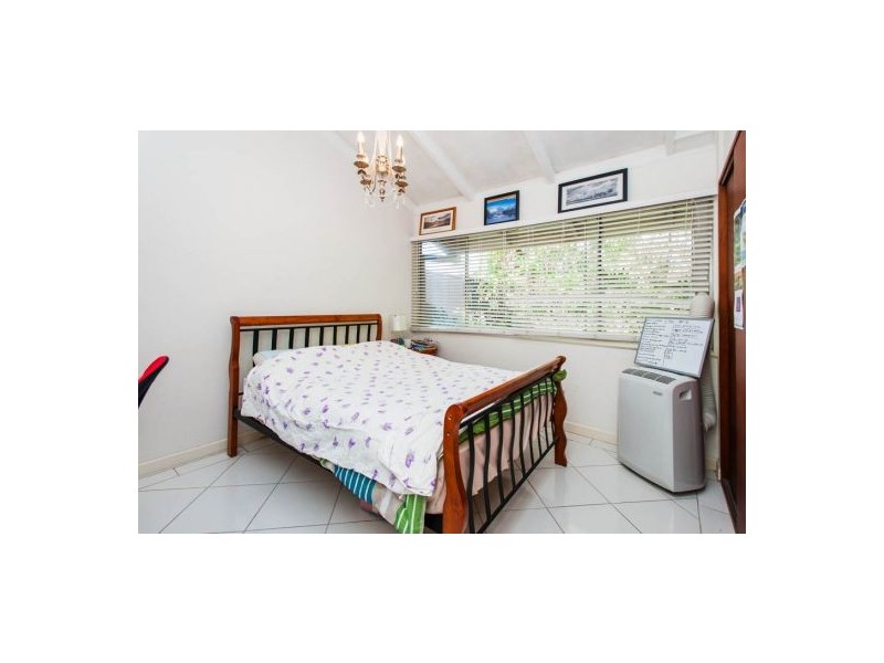 22 Shirland Street, Macgregor QLD 4109