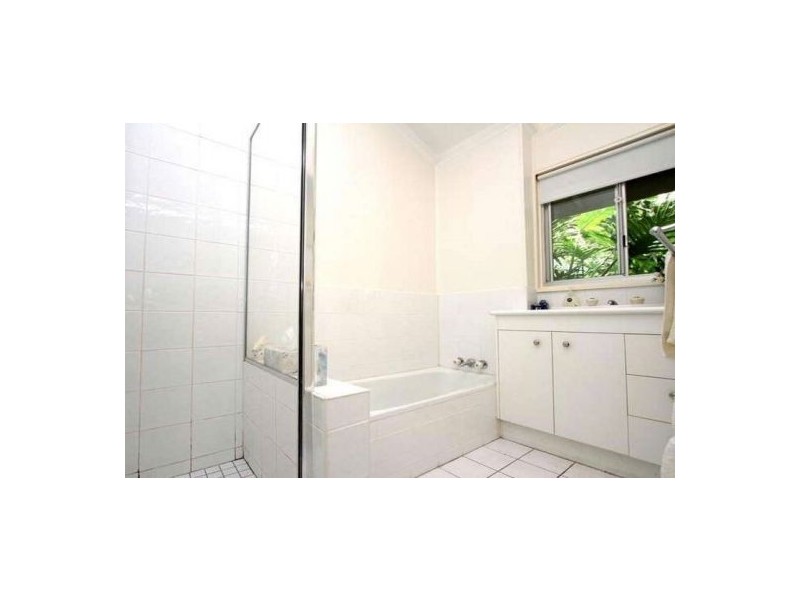 22 Shirland Street, Macgregor QLD 4109
