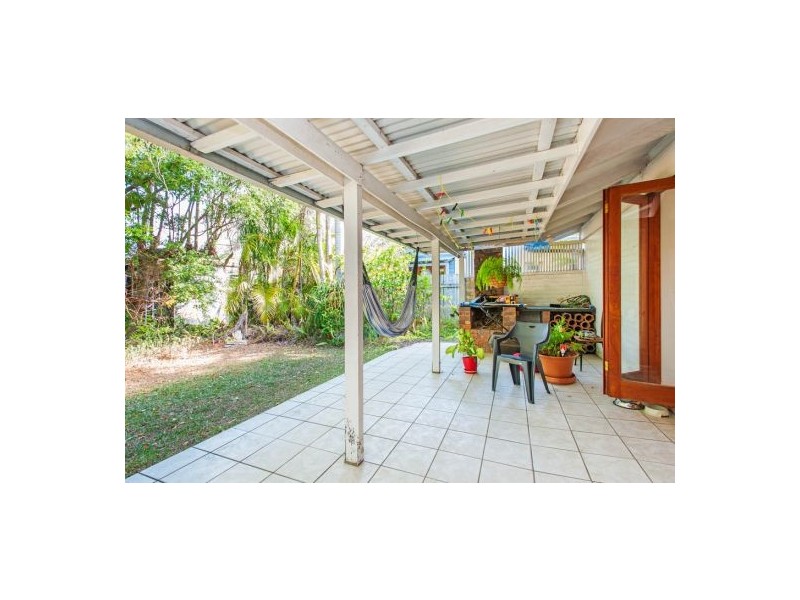 22 Shirland Street, Macgregor QLD 4109