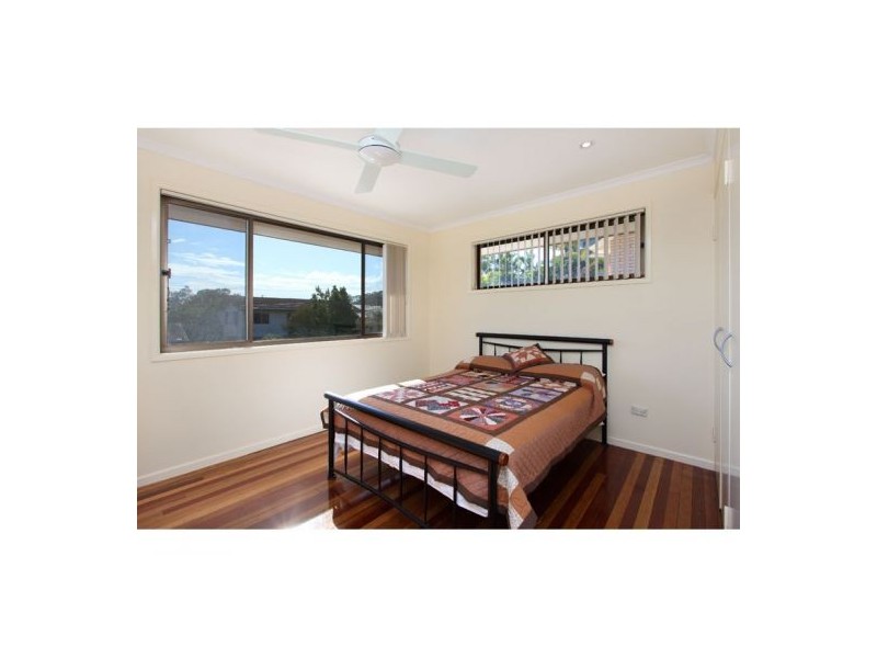 8 McCracken Street, Wishart QLD 4122