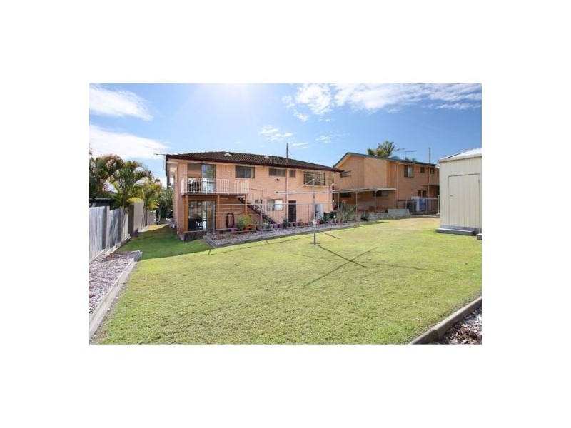 8 McCracken Street, Wishart QLD 4122