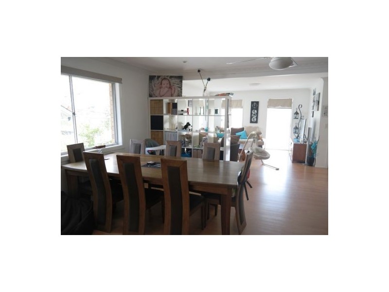 18 Grunert Street, Holland Park QLD 4121