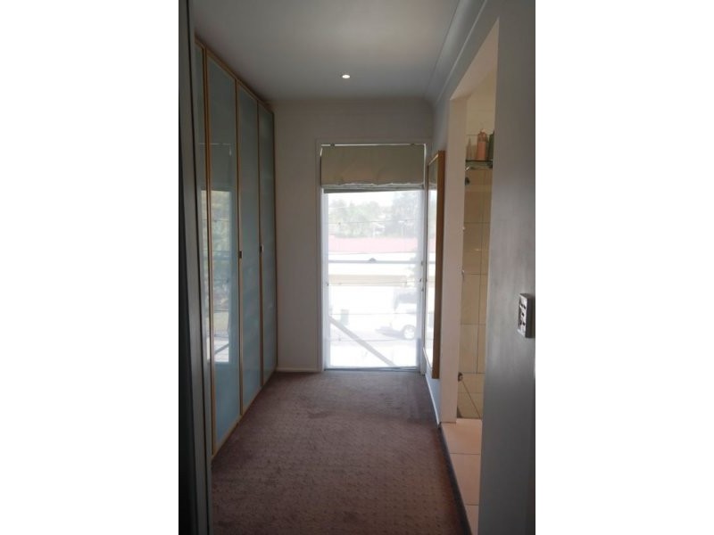 18 Grunert Street, Holland Park QLD 4121