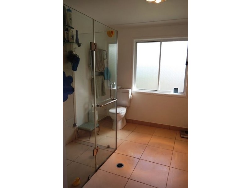 18 Grunert Street, Holland Park QLD 4121