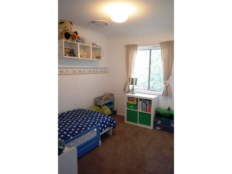 18 Grunert Street, Holland Park QLD 4121