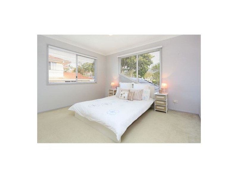 24 Coneyhurst Crescent, Carindale QLD 4152