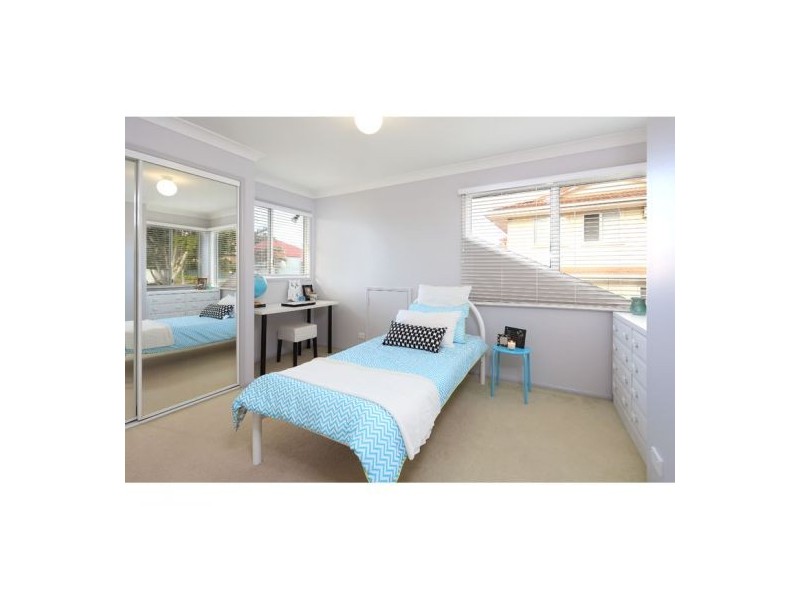24 Coneyhurst Crescent, Carindale QLD 4152