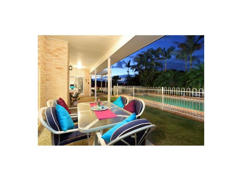 24 Coneyhurst Crescent, Carindale QLD 4152