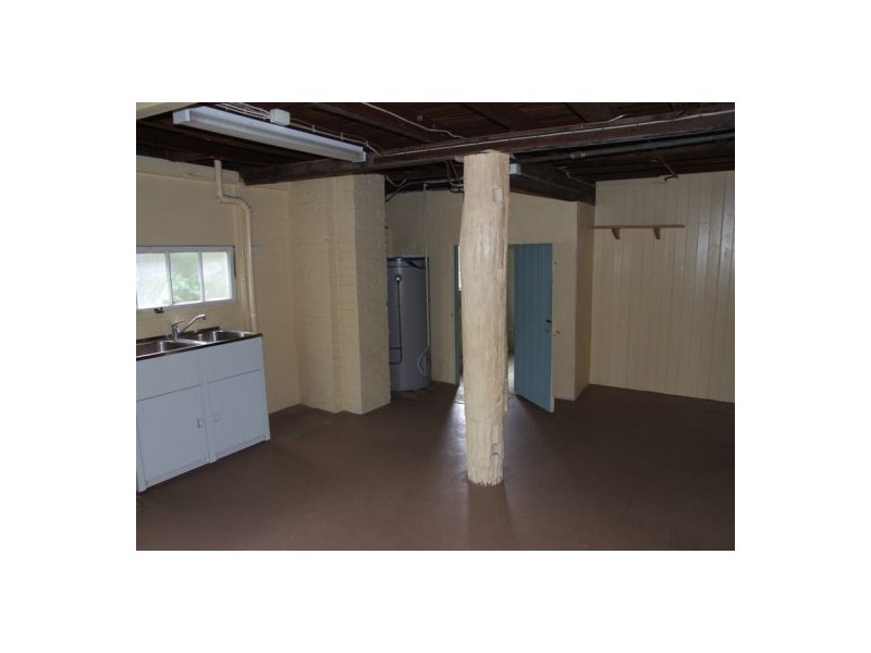 11 Rolle Street, Holland Park West QLD 4121