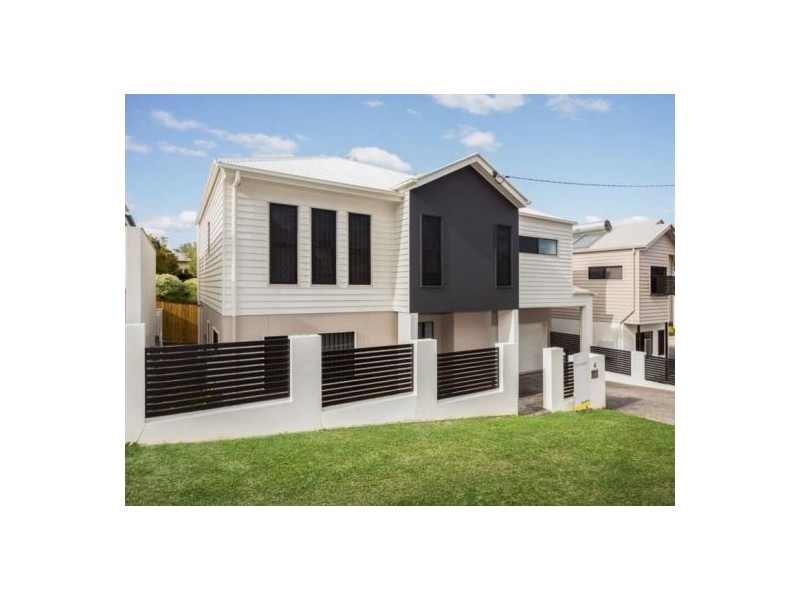 4 Coyne Street, Greenslopes QLD 4120