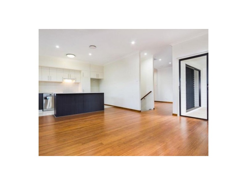 4 Coyne Street, Greenslopes QLD 4120