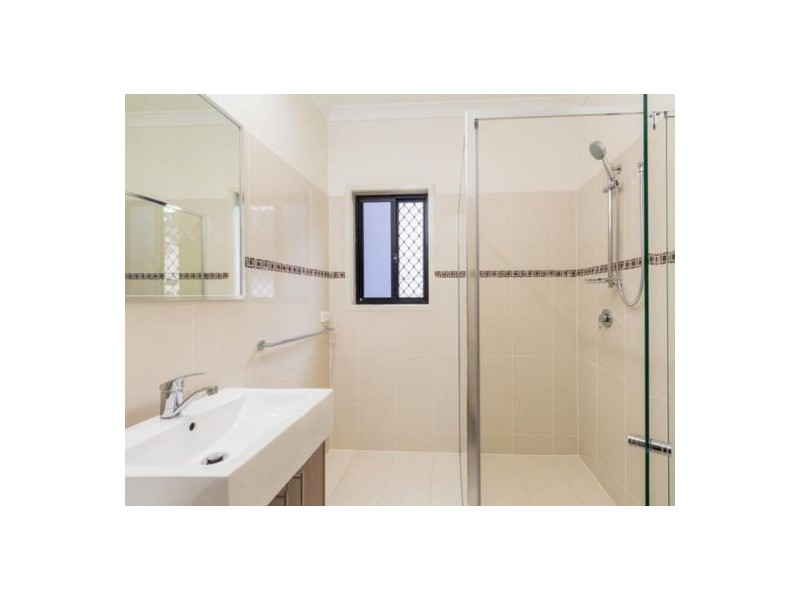 4 Coyne Street, Greenslopes QLD 4120