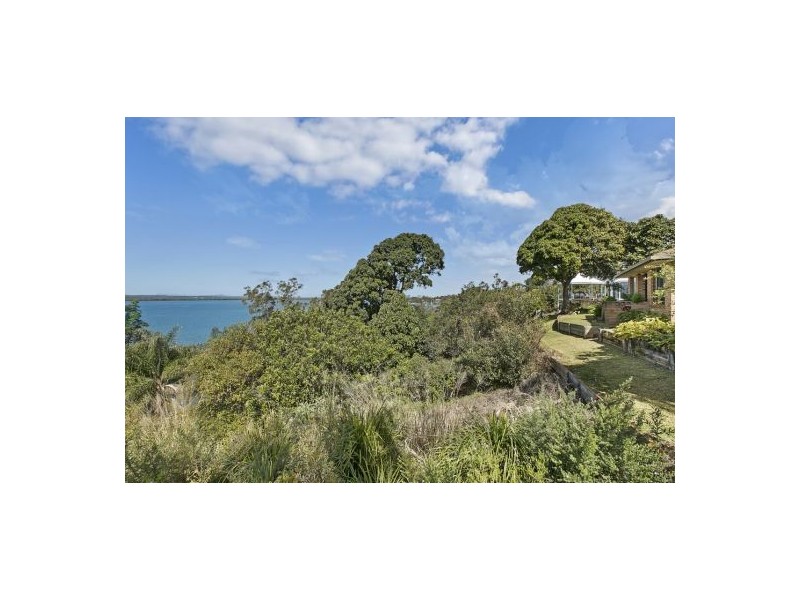 24 Wilson Esplande, Redland Bay QLD 4165
