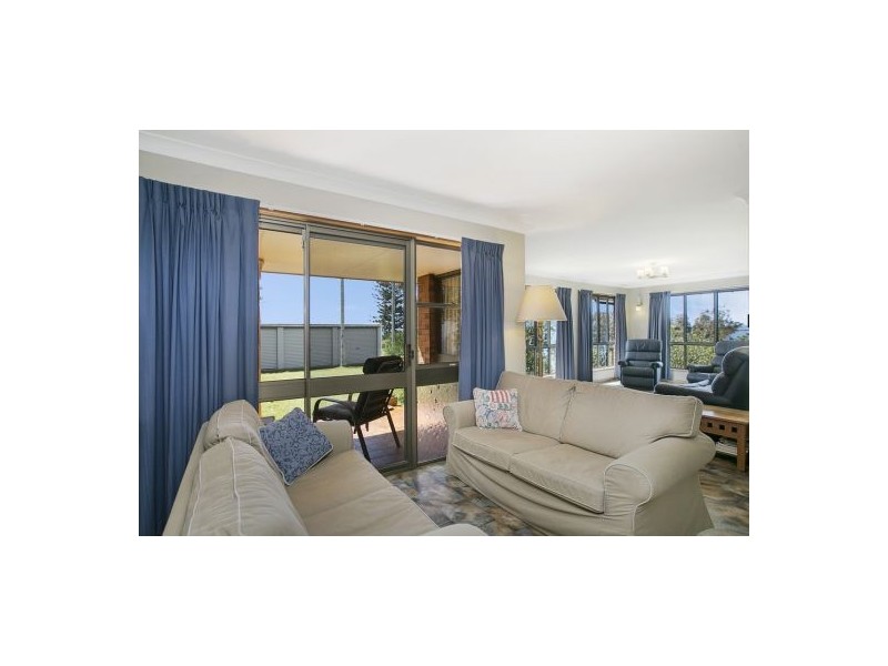 24 Wilson Esplande, Redland Bay QLD 4165