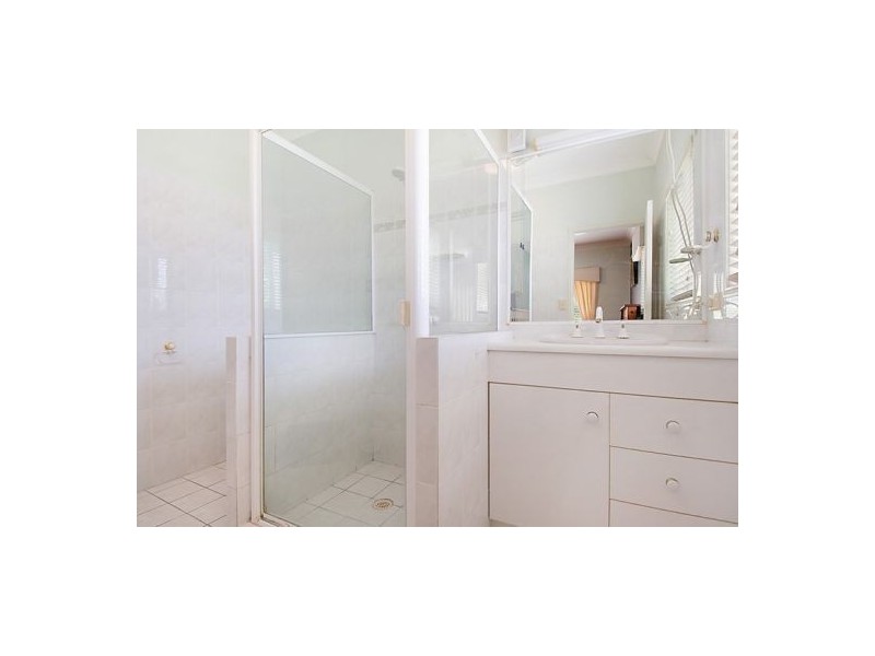 Holland Park QLD 4121