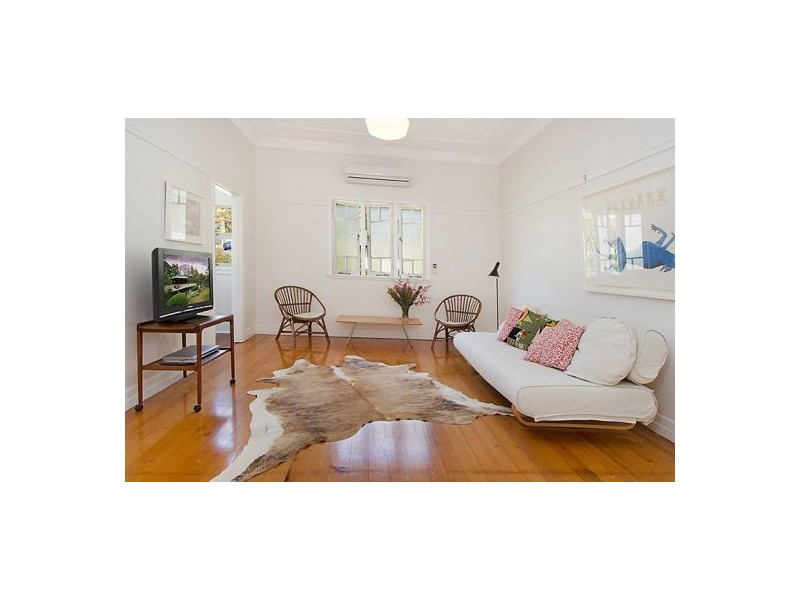92 Lade Street, Coorparoo QLD 4151