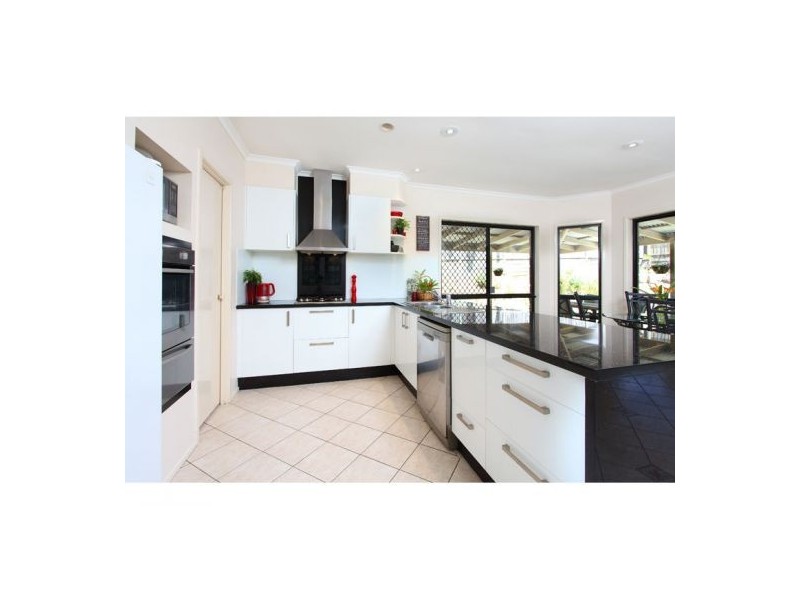 39 Michelangelo Crescent, Mackenzie QLD 4156