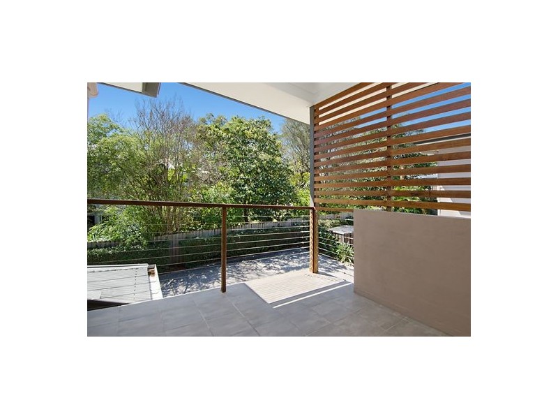 2 / 52 Princess St, Camp Hill QLD 4152