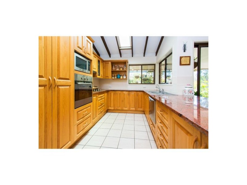 12 Sandringham Street, Mansfield QLD 4122