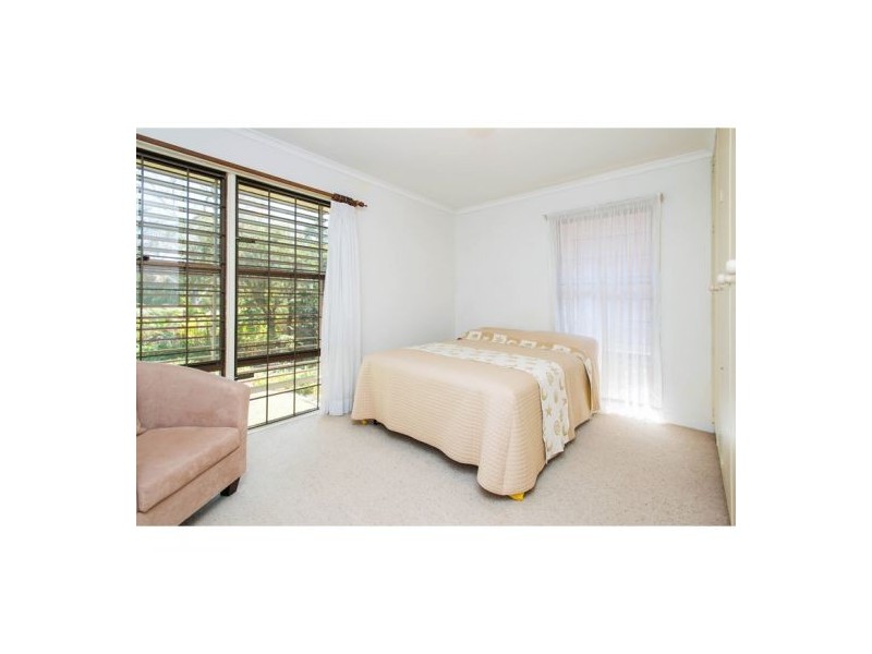 12 Sandringham Street, Mansfield QLD 4122