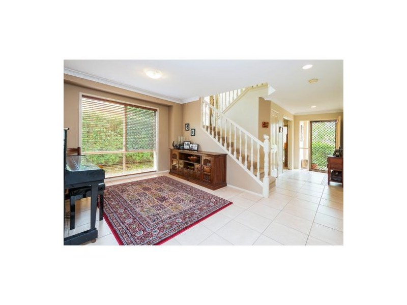 11 O’Connor Cres, Mansfield QLD 4122