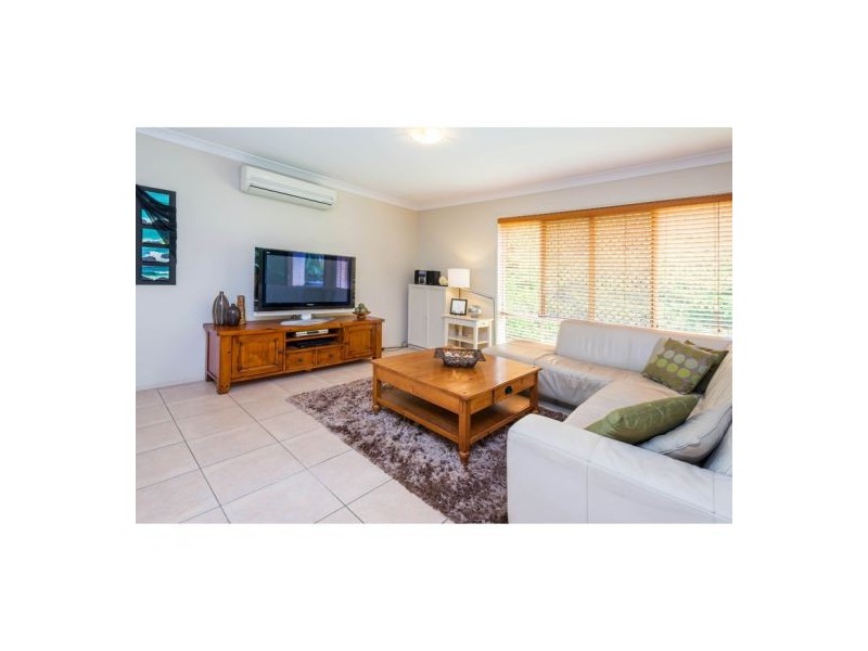 11 O’Connor Cres, Mansfield QLD 4122