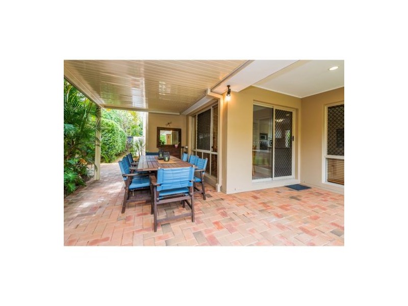 11 O’Connor Cres, Mansfield QLD 4122