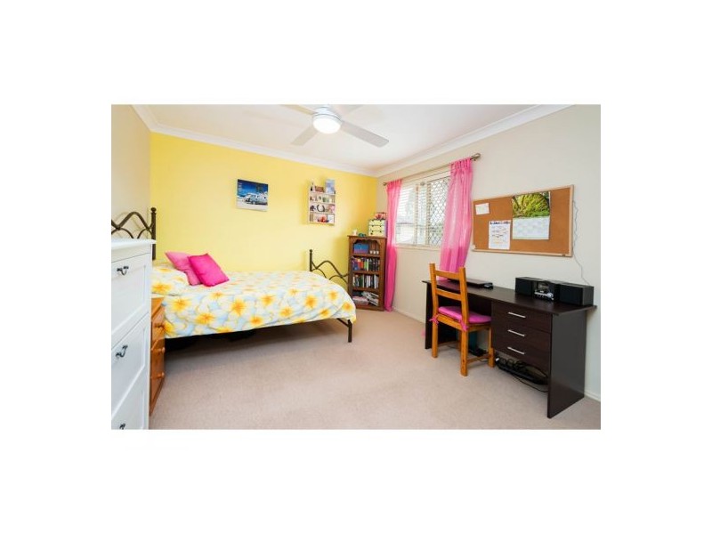 11 O’Connor Cres, Mansfield QLD 4122