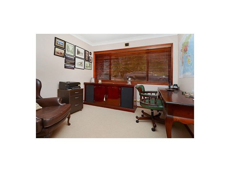3 Somerset Crt, Carina Heights QLD 4152