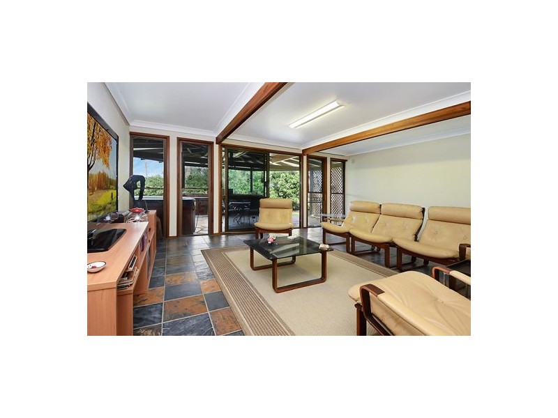3 Somerset Crt, Carina Heights QLD 4152